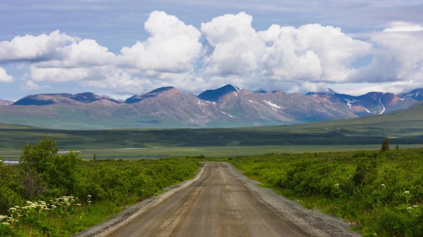The Beauty of Alaska's Denali Highway During Off-Season